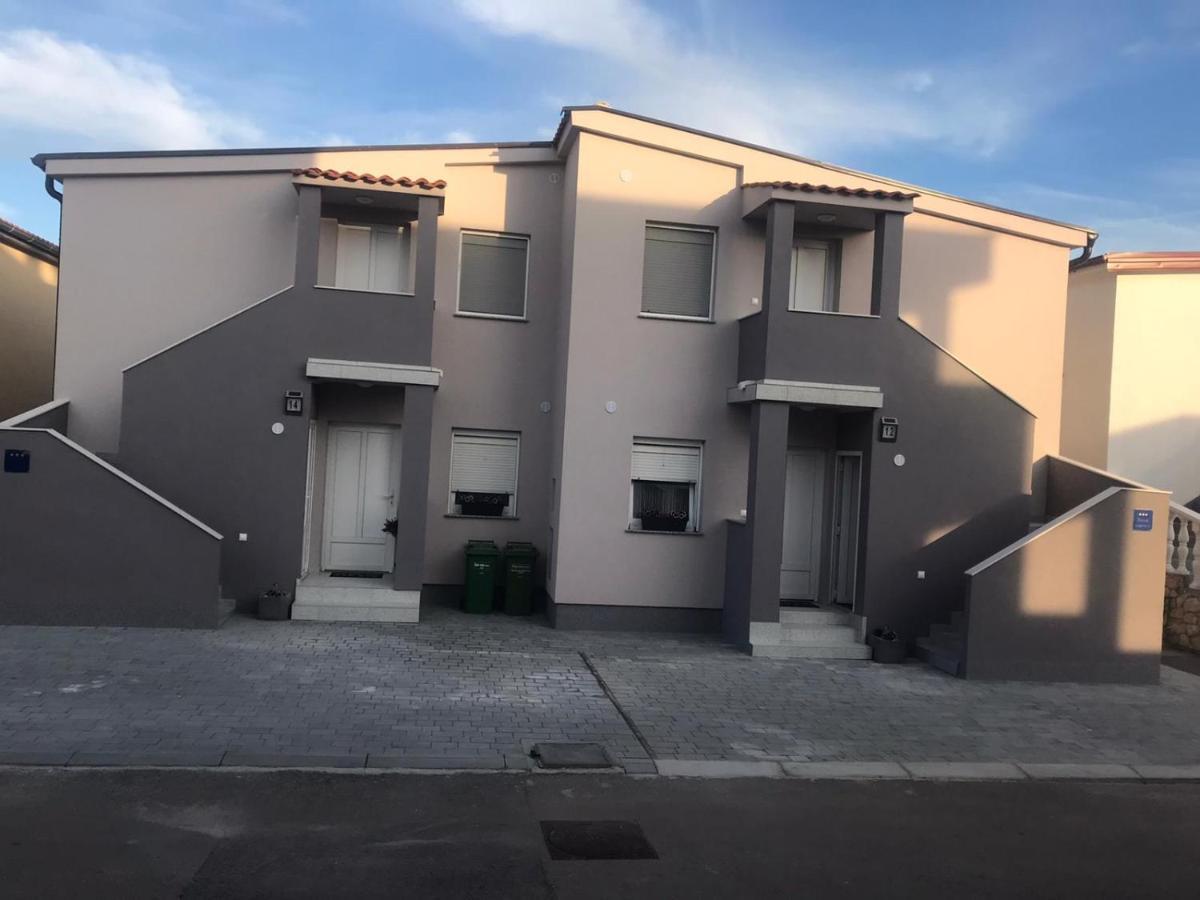 Apartman Petra 2 Vir Exterior foto