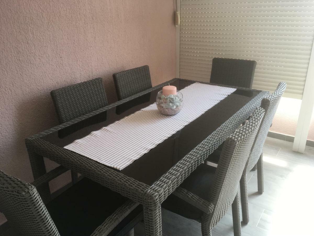 Apartman Petra 2 Vir Exterior foto